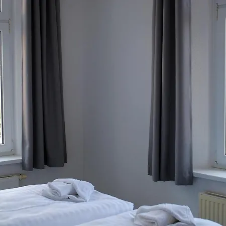 Emmy App 01 A Apartamento *